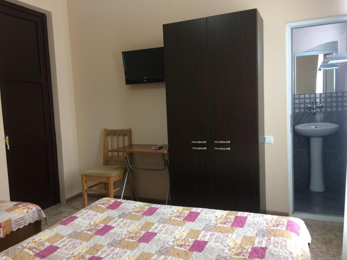Guest House Kobuleti #788 Buitenkant foto